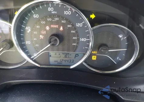 2014 Toyota Corolla Le z USA, uszkodzony, nr VIN 5YFBURHE1EP134675